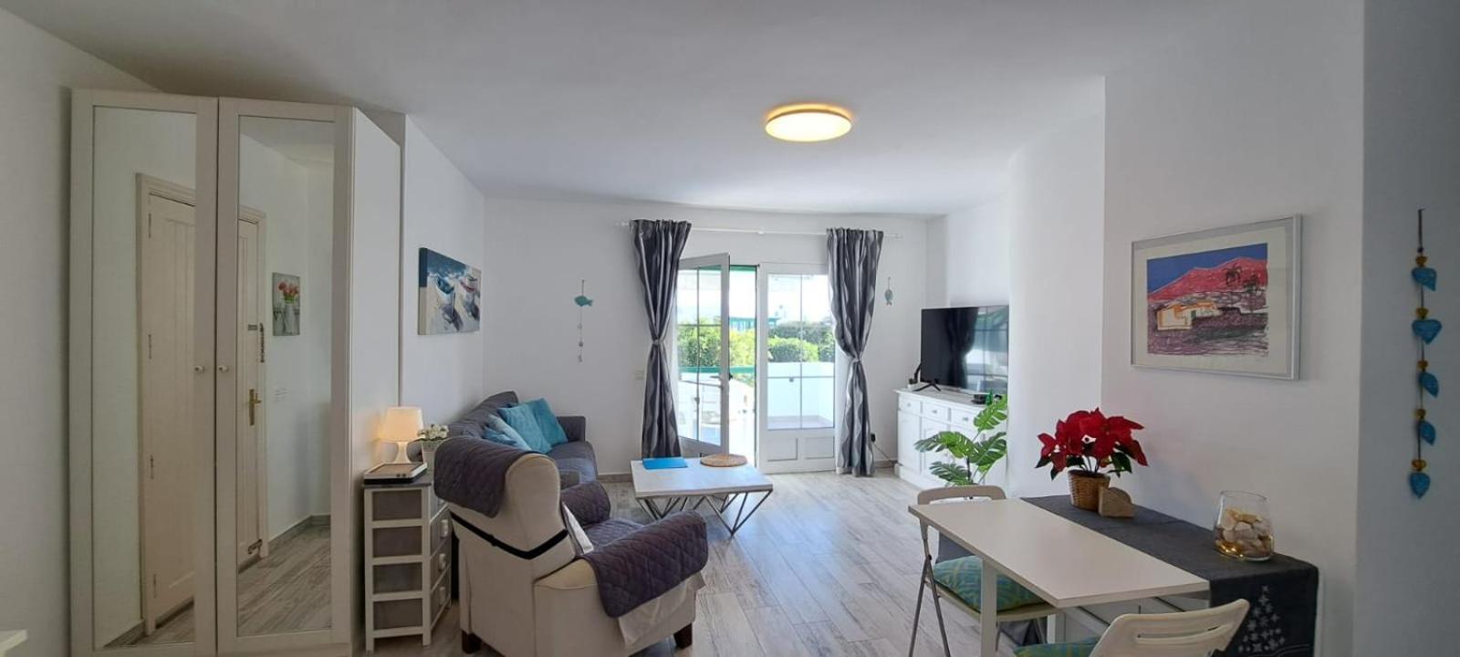 Marcastell Ajaches Views Apartment